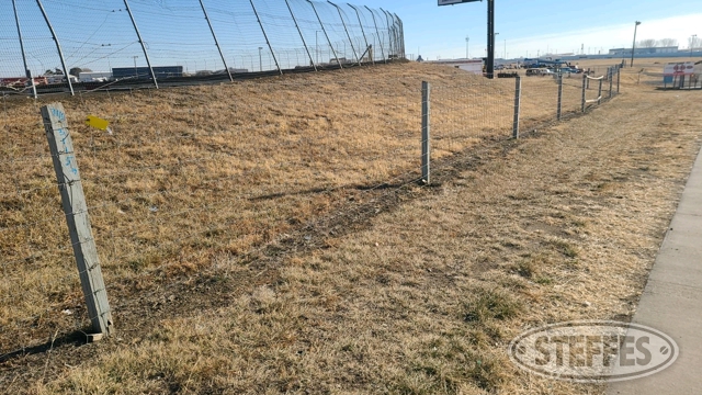 Approx. 1,700' of 55" Woven & 5' Chain Link Fence